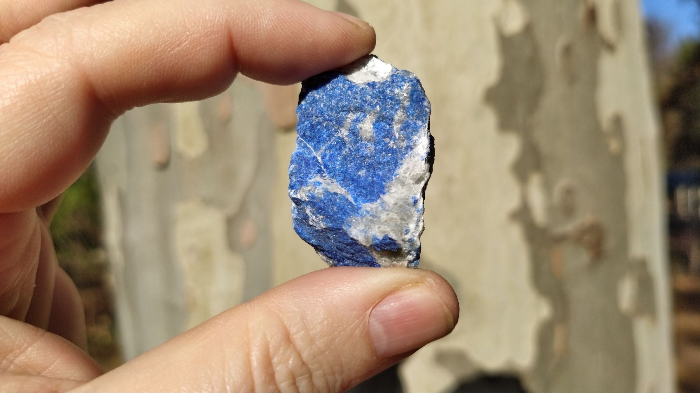 Lapis Lazuli: More Than Just Pretty Blue Rock (Though It Definitely Is That Too!)